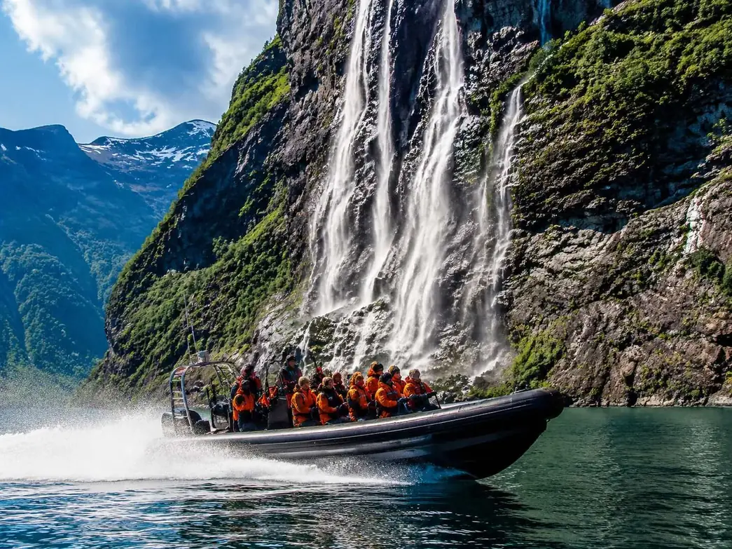 RIB Geiranger — Fjordsafari